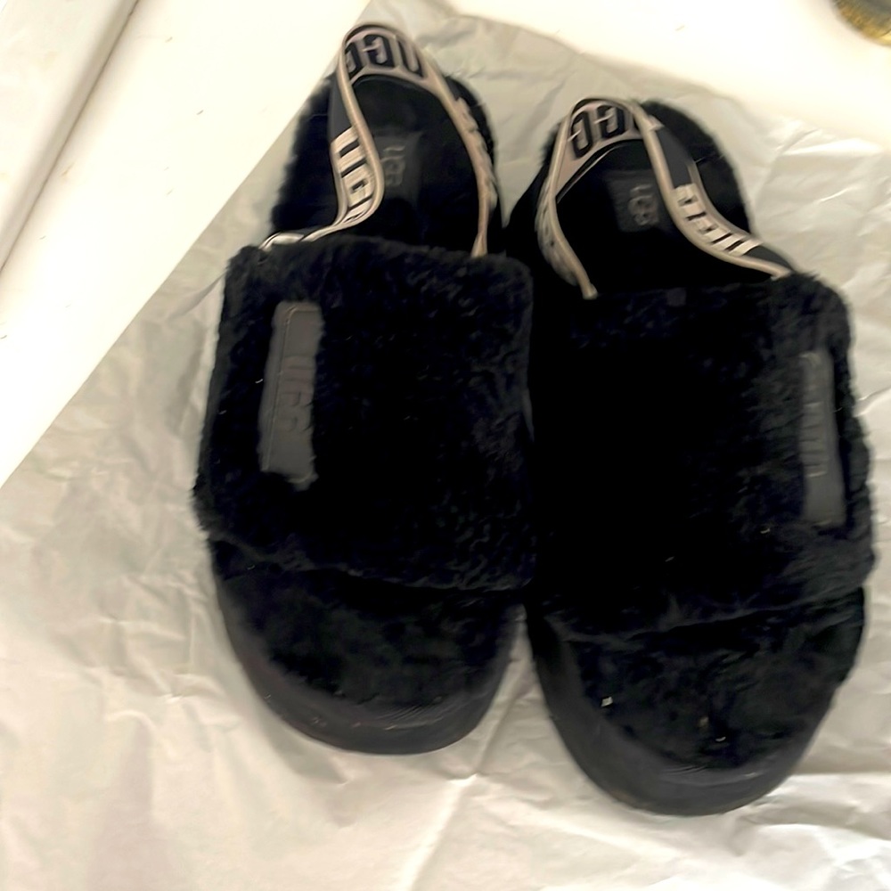 Black open toe  uggs barley warn great shape
